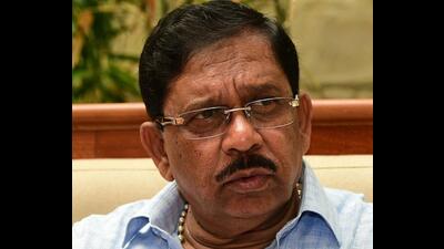 Amid concerns that the rally was organised with advanced knowledge of the interrogation’s schedule, Parameshwara said that the Lokayukta questioning was planned based on an estimated time, not by any influence from Siddaramaiah (PTI) Amid concerns that the rally was organised with advanced knowledge of the interrogation’s schedule, Parameshwara said that the Lokayukta questioning was planned based on an estimated time, not by any influence from Siddaramaiah (PTI)