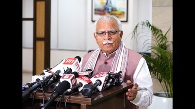 Union minister of power and housing and urban affairs Manohar Lal Khattar was in Chandigarh on Friday to chair a comprehensive review meeting on power and urban development projects at the UT Secretariat, Sector 9. (HT Photo)