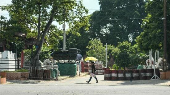 On the outskirts of Mandalay, nervous Myanmar soldiers man a checkpoint just kilometres away from rebels who have set their sights on the former royal capital of 1.5 million people. (AFP FILE)