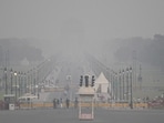 New Delhi, India - Nov. 8, 2024: A view of evening haze as the pollution levels gets increased at kartavya path India Gate in New Delhi, India, on Friday, November 8, 2024. (Photo by RAJ K RAJ / Hindustan Times) New Delhi, India - Nov. 8, 2024: A view of evening haze as the pollution levels gets increased at kartavya path India Gate in New Delhi, India, on Friday, November 8, 2024. (Photo by RAJ K RAJ / Hindustan Times)