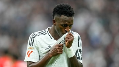 Real Madrid's Vinicius Junior celebrates after scoring his side's fourth goal during the Spanish La Liga soccer match against Osasuna. (AP) Real Madrid's Vinicius Junior celebrates after scoring his side's fourth goal during the Spanish La Liga soccer match against Osasuna. (AP)