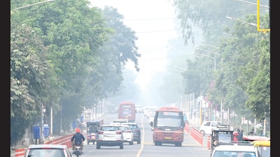 Chandigarh’s AQI shot up further to 339, marking the season’s worst. (Ravi Kumar/HT) Chandigarh’s AQI shot up further to 339, marking the season’s worst. (Ravi Kumar/HT)