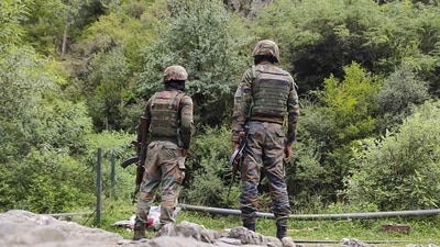 A junior commissioned officer (JCO) of Indian Army's special forces was killed in action while three more soldiers were injured in gunbattle with terrorists in J&K's Kishtwar. (Representational image) A junior commissioned officer (JCO) of Indian Army's special forces was killed in action while three more soldiers were injured in gunbattle with terrorists in J&K's Kishtwar. (Representational image)
