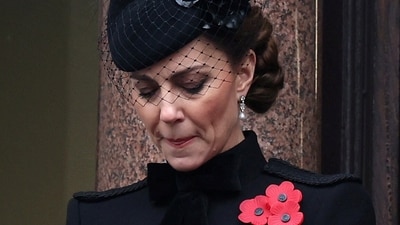 Britain's Catherine, Princess of Wales, pays respects as she stands from the balcony during the National Service of Remembrance at The Cenotaph in London, Britain, November 10, 2024. Chris Jackson/Pool via REUTERS (via REUTERS)