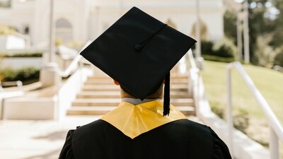 Few scholarships by Singaporean institutions and their eligibility criteria that Indian students can consider. (Photo credit: Pexel)