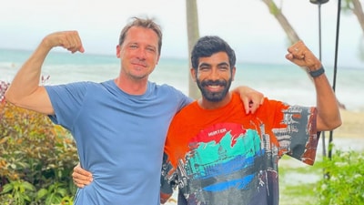 Dale Steyn with Jasprit Bumrah. (Instagram) Dale Steyn with Jasprit Bumrah. (Instagram)