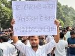 Heavy forces, including paramilitary, have been deployed outside UPPSC and on routes towards the commission, where around 8000 students, including locals, are protesting. Heavy forces, including paramilitary, have been deployed outside UPPSC and on routes towards the commission, where around 8000 students, including locals, are protesting.
