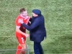 Pep Clotet attacks his own player. Pep Clotet attacks his own player.