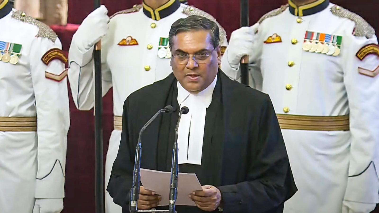 Justice Ht Justice Sanjiv Khanna's landmark judgments: EVMs, electoral bonds and ...