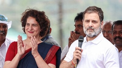 Wayanad, Nov 11 (ANI): Lok Sabha LoP and Congress MP Rahul Gandhi addresses a roadshow in support of party candidate for Wayanad Lok Sabha by-elections, Priyanka Gandhi Vadra, at Sulthan Bathery in Wayanad on Monday. (ANI Photo) Wayanad, Nov 11 (ANI): Lok Sabha LoP and Congress MP Rahul Gandhi addresses a roadshow in support of party candidate for Wayanad Lok Sabha by-elections, Priyanka Gandhi Vadra, at Sulthan Bathery in Wayanad on Monday. (ANI Photo)