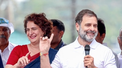 Wayanad, Nov 11 (ANI): Lok Sabha LoP and Congress MP Rahul Gandhi addresses a roadshow in support of party candidate for Wayanad Lok Sabha by-elections, Priyanka Gandhi Vadra, at Sulthan Bathery in Wayanad on Monday. (ANI Photo) Wayanad, Nov 11 (ANI): Lok Sabha LoP and Congress MP Rahul Gandhi addresses a roadshow in support of party candidate for Wayanad Lok Sabha by-elections, Priyanka Gandhi Vadra, at Sulthan Bathery in Wayanad on Monday. (ANI Photo)