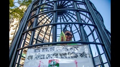 Activists of the Bangladesh Nationalist Party (BNP) and the Jamaat-e-Islami thwarted the first rally planned by deposed PM Sheikh Hasina’s Awami League party (Photo by Abdul Goni / AFP) (AFP) Activists of the Bangladesh Nationalist Party (BNP) and the Jamaat-e-Islami thwarted the first rally planned by deposed PM Sheikh Hasina’s Awami League party (Photo by Abdul Goni / AFP) (AFP)