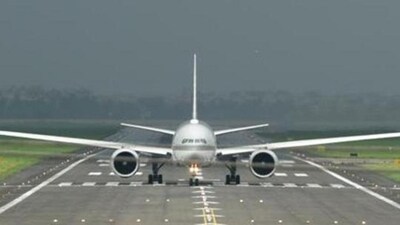 Morning fog delayed at least 10 flights. (Representational Image) Morning fog delayed at least 10 flights. (Representational Image)