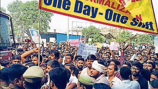 Protesters in Prayagraj on Monday. (HT Photo)
