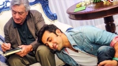 In 2013, Robert de Niro visited India on Anupam Kher’s invite and spent an evening at the latter’s Actor Prepares Studio in Mumbai. This is where a number of Bollywood celebs, including Ranbir Kapoor, Varun Dhawan, Anil Kapoor, Aditya Roy Kapur, and Dia Mirza, met the legendary actor. In 2013, Robert de Niro visited India on Anupam Kher’s invite and spent an evening at the latter’s Actor Prepares Studio in Mumbai. This is where a number of Bollywood celebs, including Ranbir Kapoor, Varun Dhawan, Anil Kapoor, Aditya Roy Kapur, and Dia Mirza, met the legendary actor.