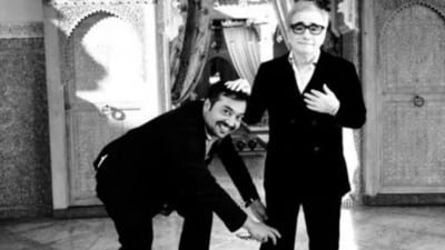 Anurag Kashyap met Martin Scorsese in 2013. In a photo, Anurag was seen bending down to touch Martin’s feet and seek blessings. Anurag Kashyap met Martin Scorsese in 2013. In a photo, Anurag was seen bending down to touch Martin’s feet and seek blessings.