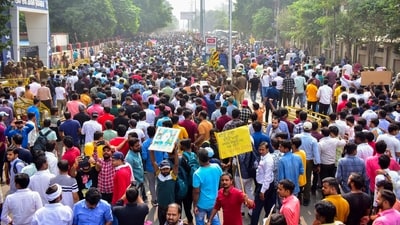 Aspirants stage a protest in front of UPPSC Ayog against the Uttar Pradesh Public Service Commission (UPPSC) in Prayagraj on Monday. (ANI) Aspirants stage a protest in front of UPPSC Ayog against the Uttar Pradesh Public Service Commission (UPPSC) in Prayagraj on Monday. (ANI)