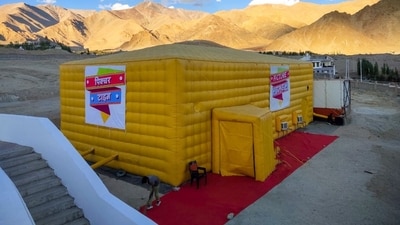 One of the highlights of the film festival is an inflatable theatre called the Mobile Digital Movie Theatre (MDMT) developed by Picturetime, which allows this film festival to take place in these freezing altitudes. One of the highlights of the film festival is an inflatable theatre called the Mobile Digital Movie Theatre (MDMT) developed by Picturetime, which allows this film festival to take place in these freezing altitudes.
