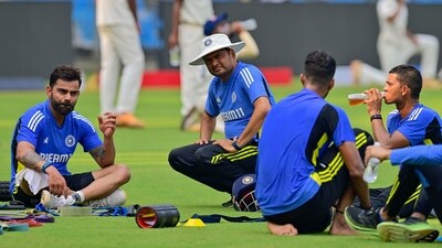 India's Virat Kohli  and Yashasvi Jaiswal, during practice session (Hindustan Times)