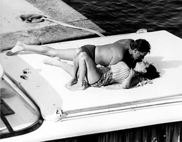 Grainy shots from Italy in 1963 blew the lid off Elizabeth Taylor and Richard Burton's affair Grainy shots from Italy in 1963 blew the lid off Elizabeth Taylor and Richard Burton's affair