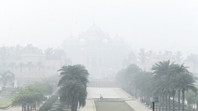 Visuals outside the Akshardham Temple as the air quality remains in the 'Very Poor' category, in New Delhi on Wednesday. (ANI)