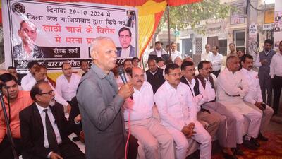 Advocates who are on strike said they are now preparing for a ’mega meeting’ of lawyers from across Uttar Pradesh, Delhi, Haryana and Punjab on November 16. (HT Photo) Advocates who are on strike said they are now preparing for a ’mega meeting’ of lawyers from across Uttar Pradesh, Delhi, Haryana and Punjab on November 16. (HT Photo)