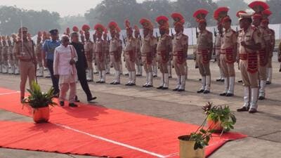 Haryana governor Bandaru Dattatreya inspecting a guard of honour before heading to address the Haryana Vidhan Sabha session in Chandigarh on Wednesday. (Keshav Singh/HT) Haryana governor Bandaru Dattatreya inspecting a guard of honour before heading to address the Haryana Vidhan Sabha session in Chandigarh on Wednesday. (Keshav Singh/HT)