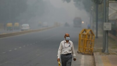 The India Meteorological Department (IMD) said the pollution had reduced visibility to 100 metres (328 feet) in some places by around 8 am.&nbsp;&nbsp; (REUTERS)