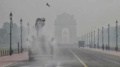 An anti-smog truck spraying mist to settle down the dust particles after the AQI in Delhi is increased at Kartavya Path in New Delhi. (Vipin Kumar/HT file) An anti-smog truck spraying mist to settle down the dust particles after the AQI in Delhi is increased at Kartavya Path in New Delhi. (Vipin Kumar/HT file)