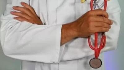 The suspect was caught by the hospital staff and handed over to the police. (Representational image) The suspect was caught by the hospital staff and handed over to the police. (Representational image)