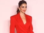 Kiara Advani's look from an event last night has reminded netizens of Deepika Padukone Kiara Advani's look from an event last night has reminded netizens of Deepika Padukone