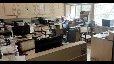 Key offices, including the MA branch, superintendent’s office and ministerial staff in tehsils remained empty, leaving many visitors frustrated. Important tasks related to property registrations in tehsils were delayed, while over 700 government mails were left undistributed at the DC office in Ludhiana. Several licence applications also faced delays in review and processing. (HT Photo)