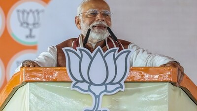 Prime Minister Narendra Modi to address a rally in Mumbai today (PTI Photo) (PTI) Prime Minister Narendra Modi to address a rally in Mumbai today (PTI Photo) (PTI)