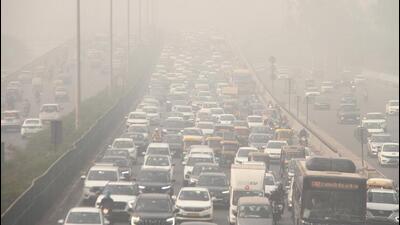Smog on the Delhi-Gurugram Expressway on Thursday. (ANI)