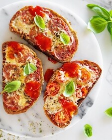 Pizza toast (instagram)