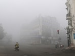 Pakistan's government is pushing a series of measures to fight a record smog. (Photo by Arif ALI / AFP) Pakistan's government is pushing a series of measures to fight a record smog. (Photo by Arif ALI / AFP)