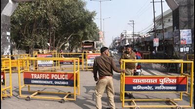 Police put up barricades in Vijay Nagar and Pratap Vihar areas ahead of chief minister Yogi Adityanath’s visit to the city on Saturday. (Sakib Ali/HT Photo) Police put up barricades in Vijay Nagar and Pratap Vihar areas ahead of chief minister Yogi Adityanath’s visit to the city on Saturday. (Sakib Ali/HT Photo)
