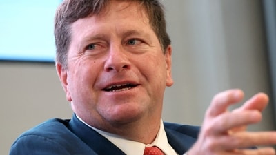 FILE PHOTO: Jay Clayton, former chairman of the U.S. SEC, speaks during 13D Monitor's Active-Passive Investor Summit in New York City, U.S., October 22, 2024. REUTERS/Brendan McDermid/File Photo (REUTERS)