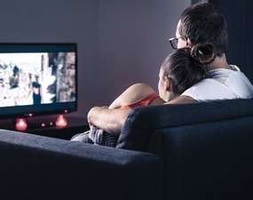 Cuffing season has recently gained popularity, meaning singles crave romantic relationships during the winter months. (Photo: Adobe Stock) Cuffing season has recently gained popularity, meaning singles crave romantic relationships during the winter months. (Photo: Adobe Stock)