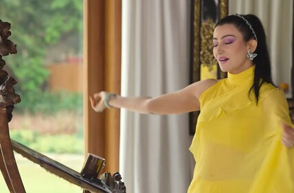 Shalini Passi sang her heart out in the show despite Karan Johar calling her a 'bathroom singer.' (Netflix) Shalini Passi sang her heart out in the show despite Karan Johar calling her a 'bathroom singer.' (Netflix)