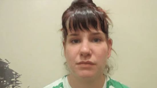 Clarissa Jane Smith, 30, has been charged with a total of 19 crimes for offering students money, alcohol and drugs in exchange for sex. (Pulaski County Sheriff’s Department)