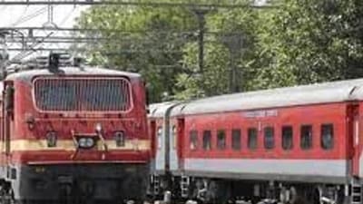 The passenger train initially operated between Mumbai and Surat. Represntational Image The passenger train initially operated between Mumbai and Surat. Represntational Image