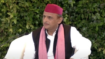Samajwadi Party chief Akhilesh Yadav at the Hindustan Times Leadership Summit. Samajwadi Party chief Akhilesh Yadav at the Hindustan Times Leadership Summit.