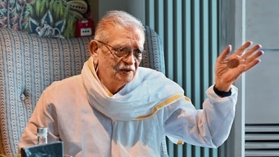 Gulzar Saheb has this remarkably short poem on the shades of love: Yaad hai ik din, meri mez pe baithe baithe, cigarette ki dibiya par tumne, chhote se ik paudhe ka, ek sketch banaya tha; aake dekho, us paudhe par phool aaya hai (Remember, one day, while sitting at my table, you sketched on a cigarette box a tiny plant; come and see, that plant has bloomed). (Raju Shinde/ht photo) Gulzar Saheb has this remarkably short poem on the shades of love: Yaad hai ik din, meri mez pe baithe baithe, cigarette ki dibiya par tumne, chhote se ik paudhe ka, ek sketch banaya tha; aake dekho, us paudhe par phool aaya hai (Remember, one day, while sitting at my table, you sketched on a cigarette box a tiny plant; come and see, that plant has bloomed). (Raju Shinde/ht photo)