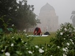 Sky enveloped with smog after Delhi's air quality turns "hazardous" due to alarming air pollution. (Reuters)
