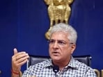 Kailash Gahlot said the AAP is facing ‘embarrassing and awkward’ controversies like ‘Sheeshmahal’, which are now making everyone doubt whether the party still believes in Aam Aadmi (common man). (HT Photo) Kailash Gahlot said the AAP is facing ‘embarrassing and awkward’ controversies like ‘Sheeshmahal’, which are now making everyone doubt whether the party still believes in Aam Aadmi (common man). (HT Photo)
