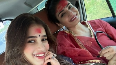 The images captured the serene beauty of the Baidyanath temple, with Raveena Tandon and Rasha Thadani seen in quiet reflection and prayer. The images captured the serene beauty of the Baidyanath temple, with Raveena Tandon and Rasha Thadani seen in quiet reflection and prayer.