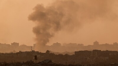 Smoke rises from North Gaza, amid the ongoing conflict in Gaza between Israel and Hamas, as seen from Sderot, Israel, November 17, 2024. REUTERS/Amir Cohen (REUTERS)