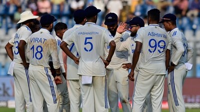 India's captain Rohit Sharma helds team meeting, during 3rd India V/s New Zealand Test (Hindustan Times)