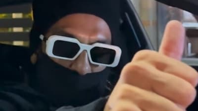 Ranveer Singh does a thumbs up when asked how daughter Dua Padukone is doing